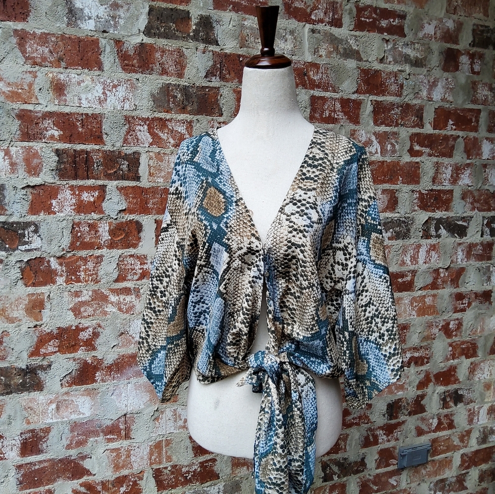 Buddy Love snake blouse size xsmall